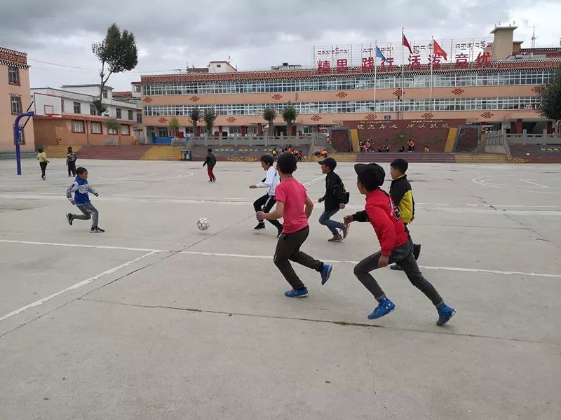 海拔最高的足球比赛,海拔最高的国际赛事