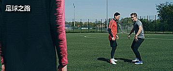 足球基本功训练控球教学慢动作,新手必会的足球五个过人技巧