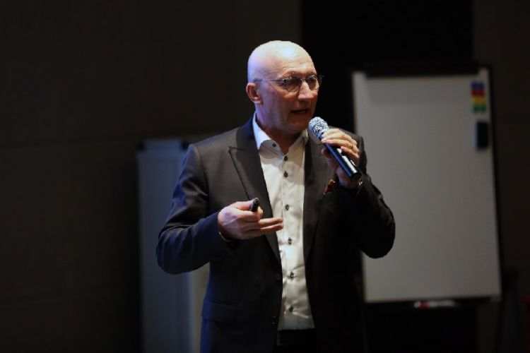 足协技术总监做什么工作,足协技术总监级别