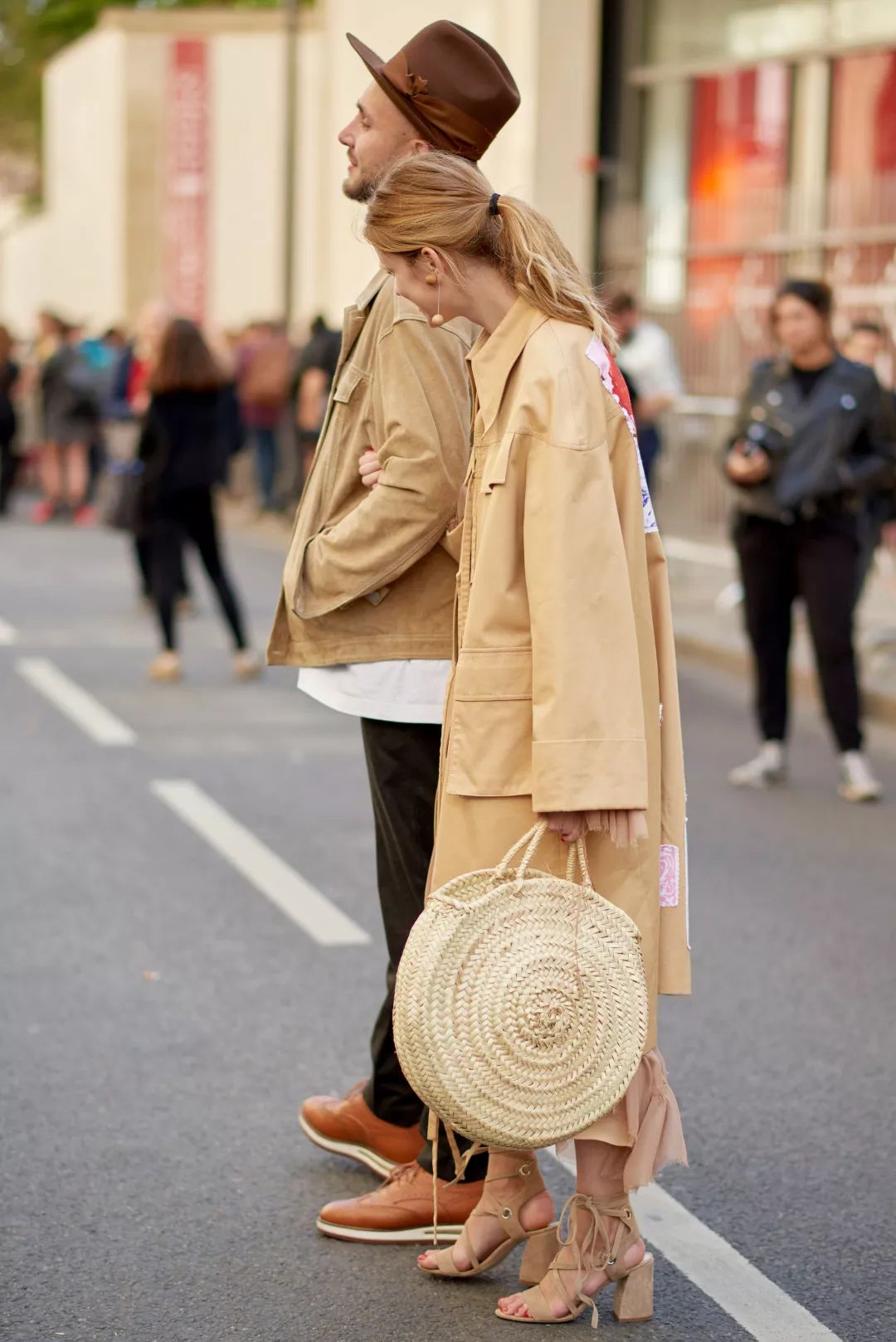 喜提限量版lv包包,喜提斜挎包