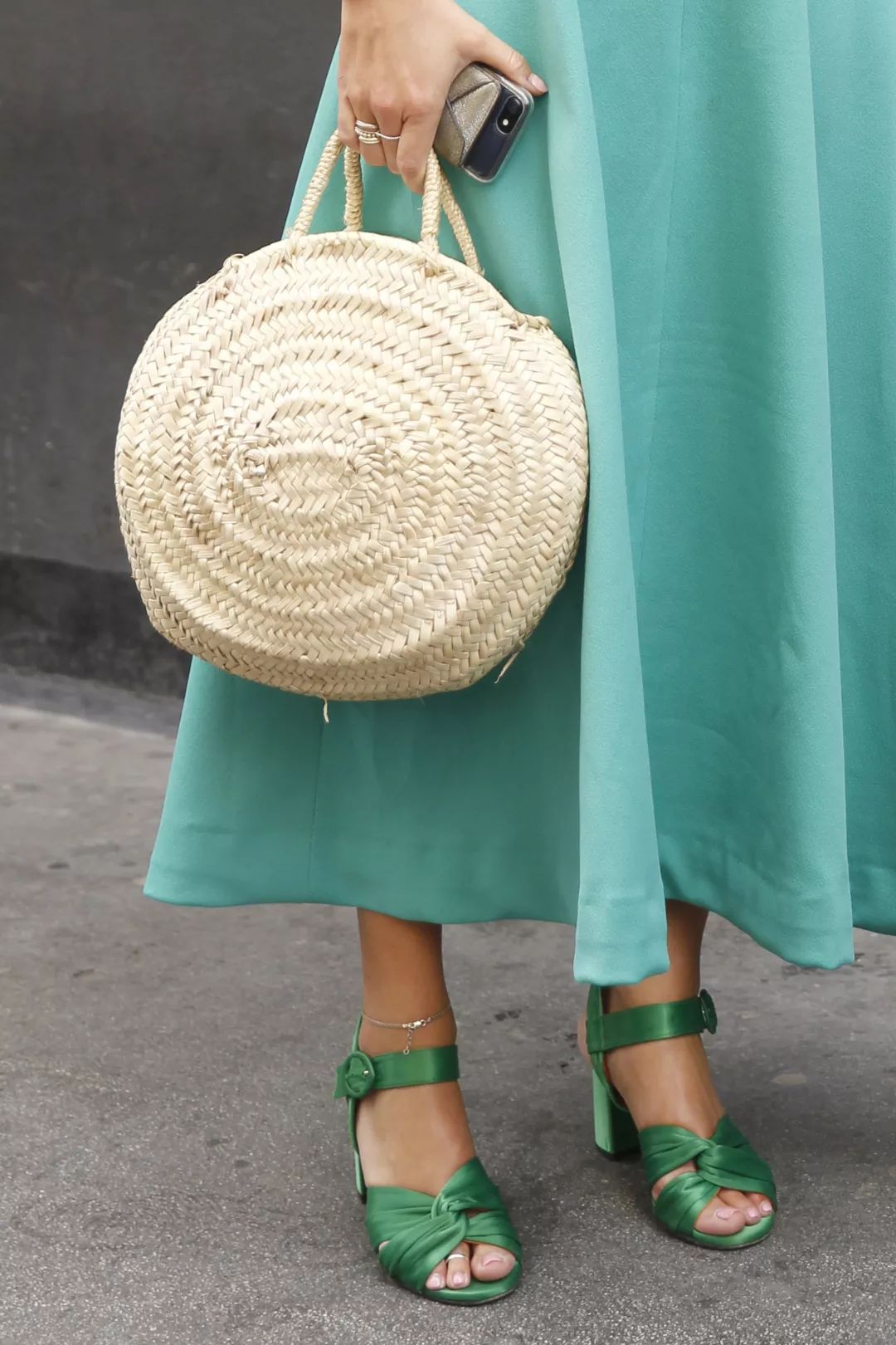 喜提限量版lv包包,喜提斜挎包