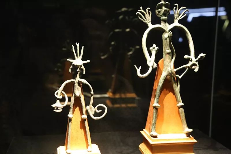 灵蛇系宝格丽,一条蛇宝格丽