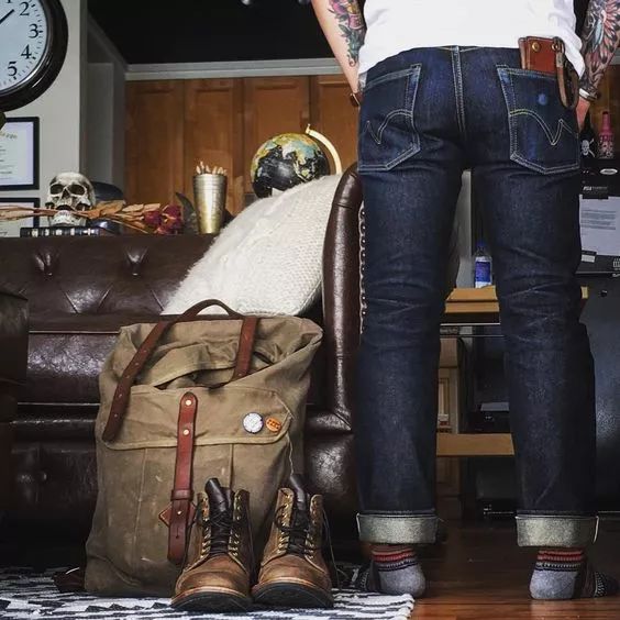 基础款牛仔裤单品有哪些,时尚牛仔裤好看又舒适你值得拥有