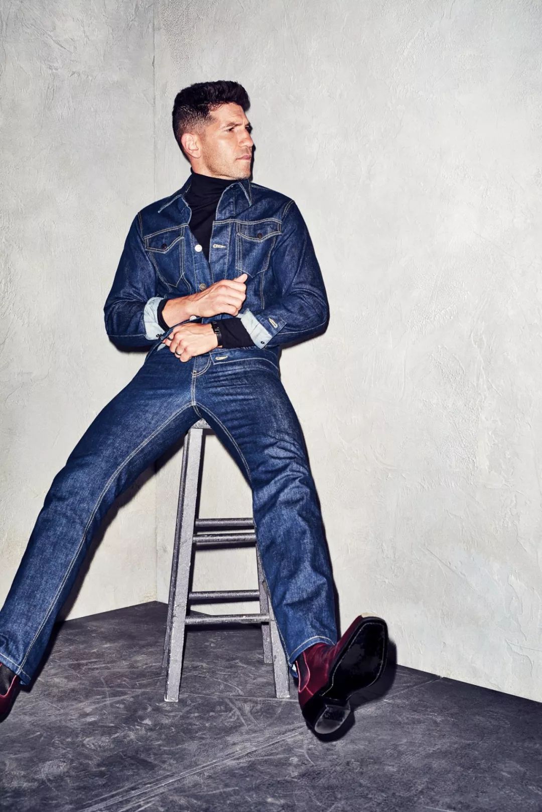 基础款牛仔裤单品有哪些,时尚牛仔裤好看又舒适你值得拥有