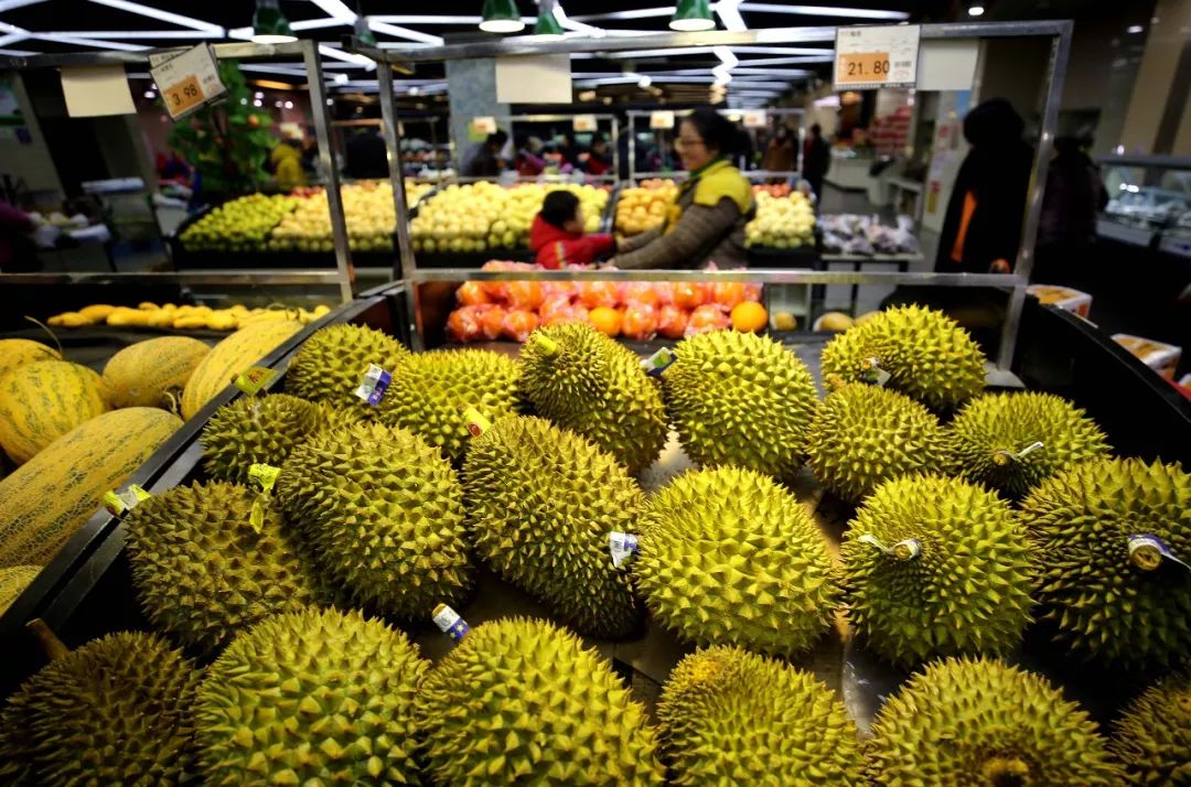 水果自由成网友热议话题,外国网友热评中国水果自由