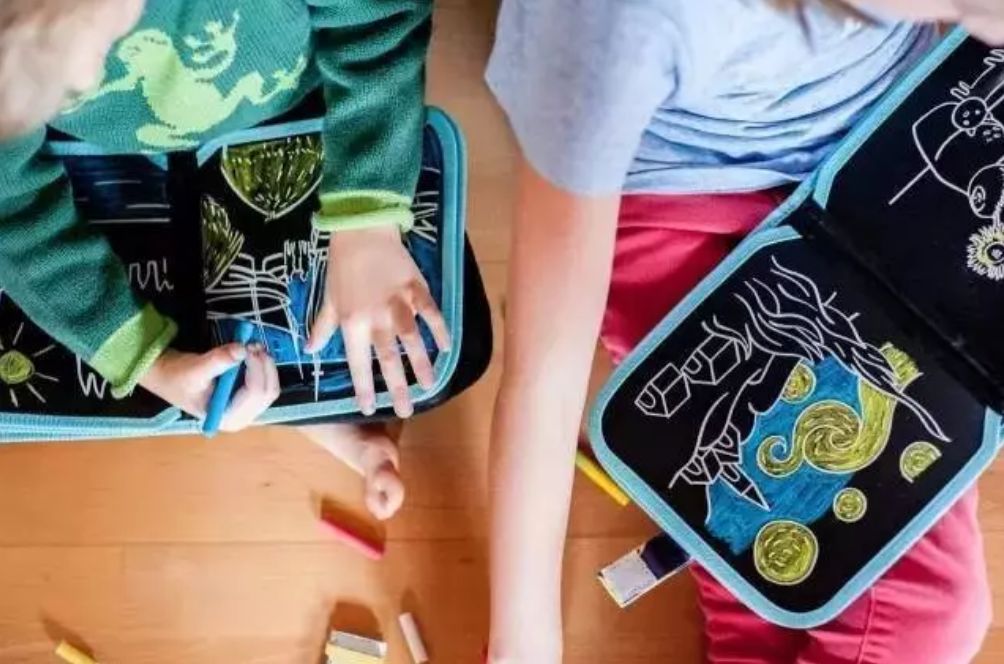 儿童节礼物送手机,儿童节送孩子什么礼物