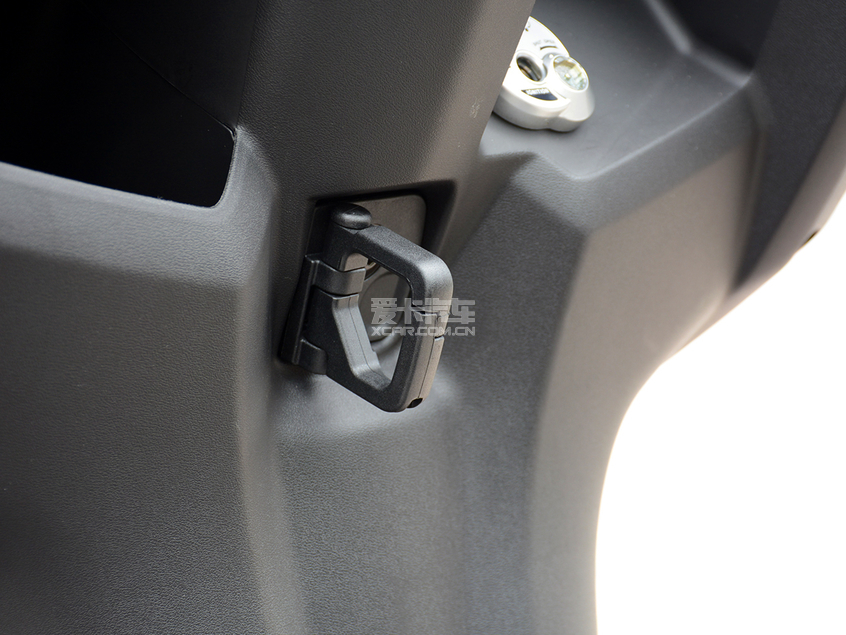 雅马哈巡鹰125和铃木uy125哪个好,本田裂行125和雅马哈巡鹰125比较