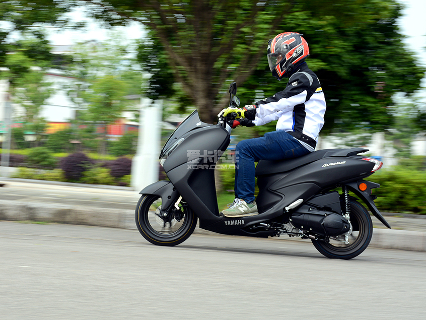 雅马哈巡鹰125和铃木uy125哪个好,本田裂行125和雅马哈巡鹰125比较