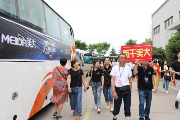 今天，10多万人砸钱给海宁这家上市公司！厂区首次揭秘，竟有轨道线！