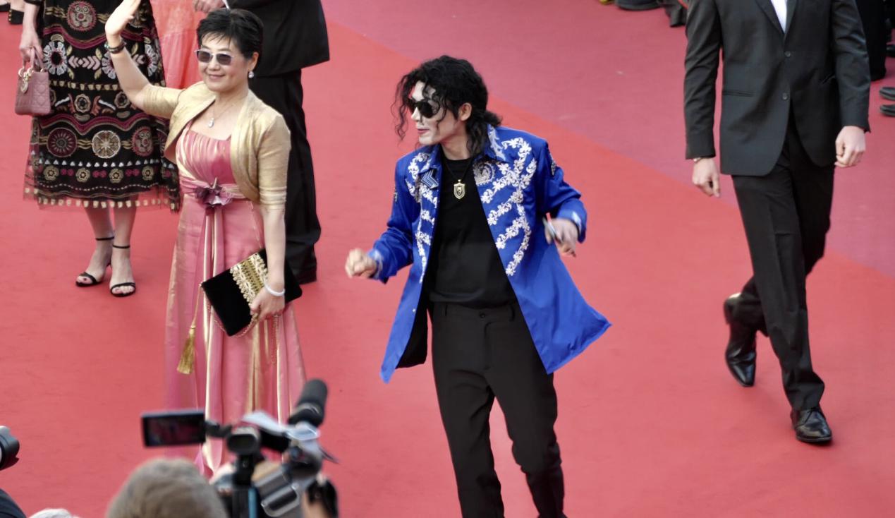 迈克尔杰克逊走戛纳电影节红毯,迈克杰克逊法国电影节