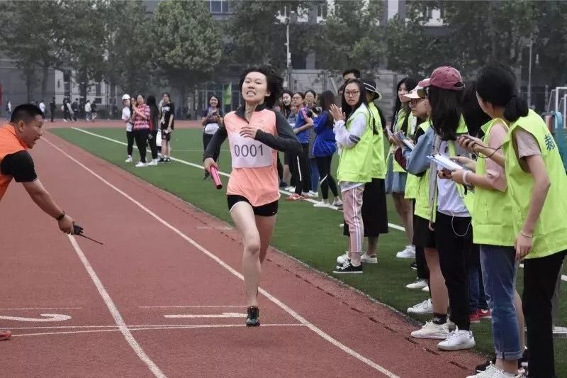 听说，BISUer要达到100℃才能毕业