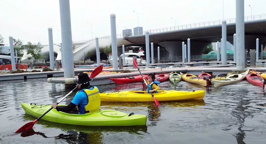 扬州父亲节亲子趣味运动会,水上乐园父亲节亲子活动