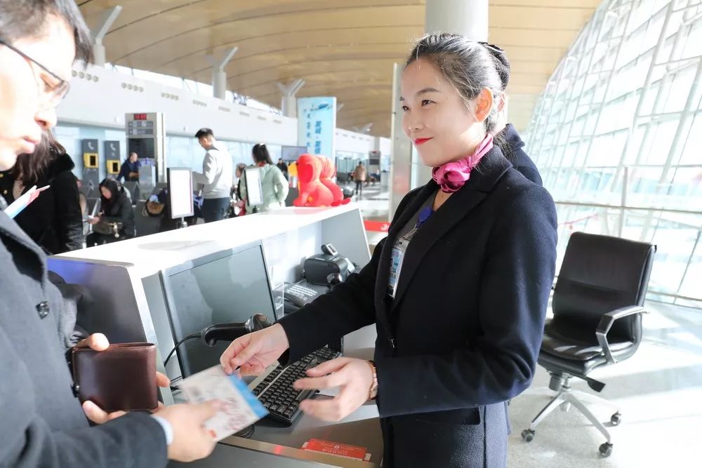 鄂尔多斯机场还用取票吗,鄂尔多斯机场能用临时乘机不