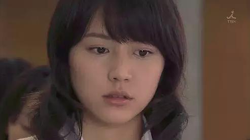 32岁事业上升期,13岁的她开始了个人的演艺生涯