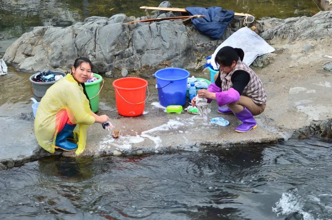 裤子袜子能放在一起吗,袜子裤头能一起在洗衣机洗吗