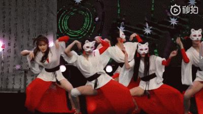 迪丽热巴欧阳娜娜双子座,欧阳娜娜和迪丽热巴互动