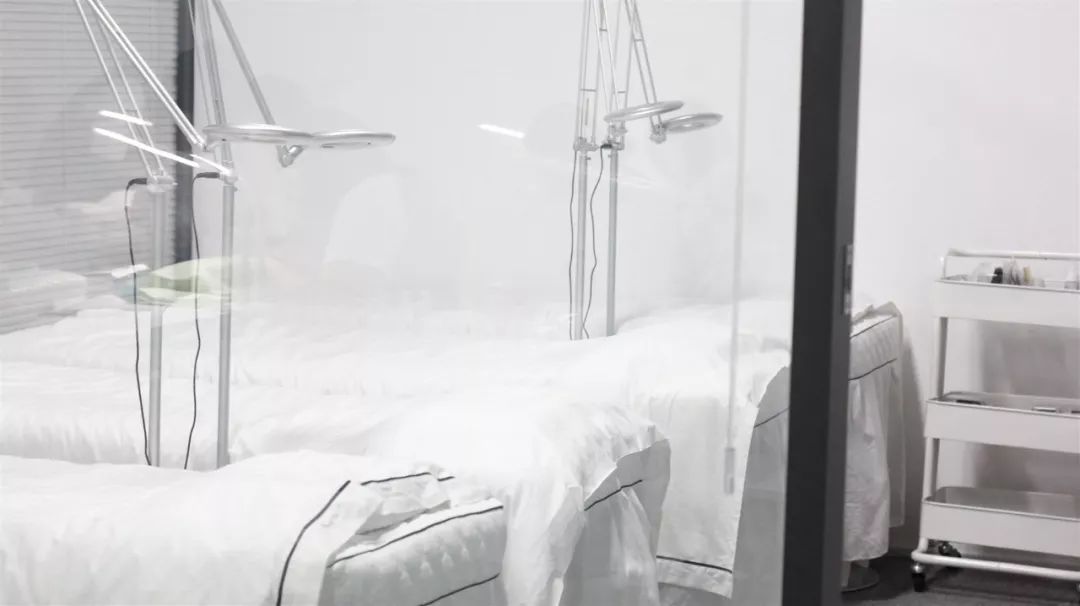 施华洛世奇美睫 (美睫沙龙美甲推荐)