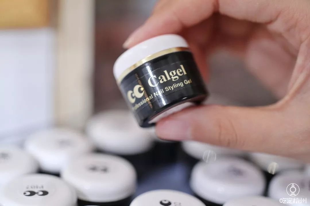 施华洛世奇美睫 (美睫沙龙美甲推荐)