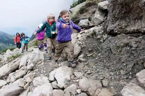 陪孩子做作业又气又笑,教孩子做作业气得心肌梗死