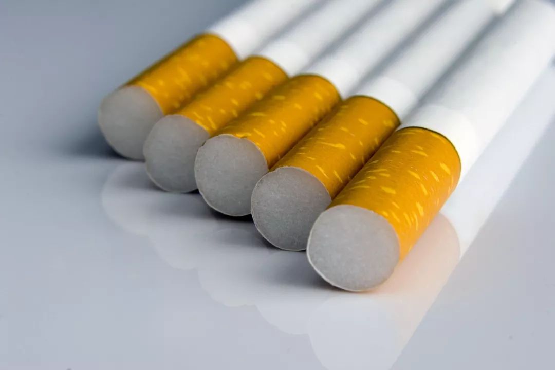 微信朋友圈售卖物品违法吗,警方提醒这些东西慎用