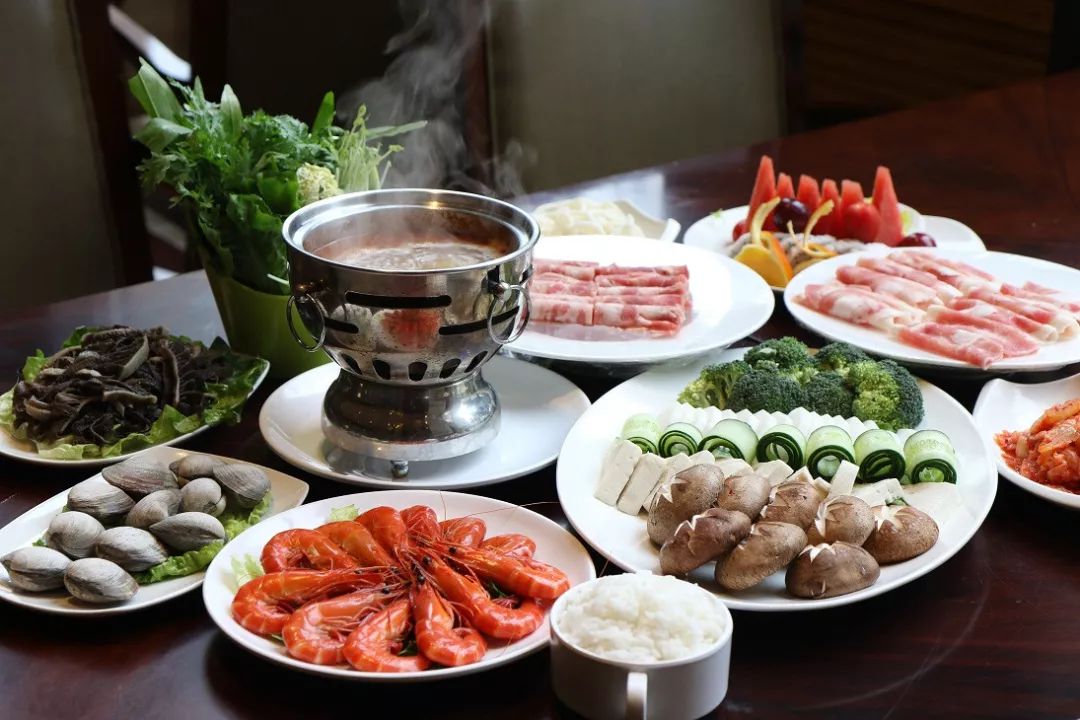 嘉华夏日运动盛惠来袭，全场瑜伽卡6.6折，健身卡8折