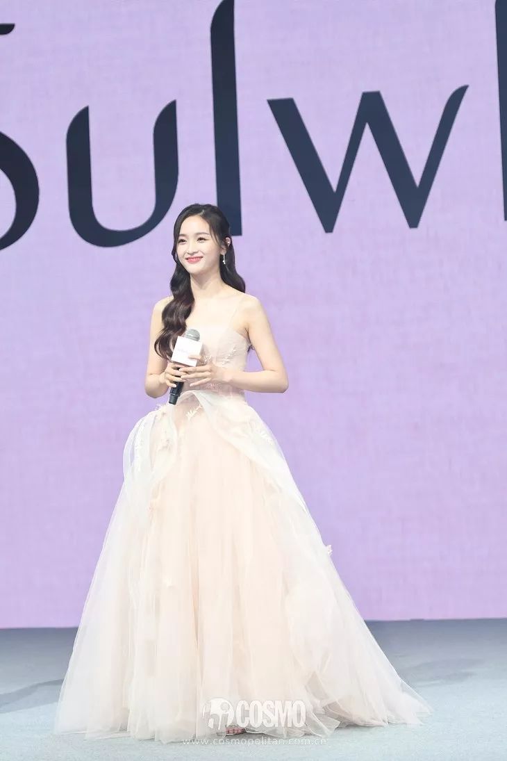 超越妹妹的视频,超越妹妹出道以前照片