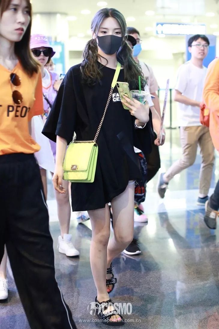 超越妹妹的视频,超越妹妹出道以前照片