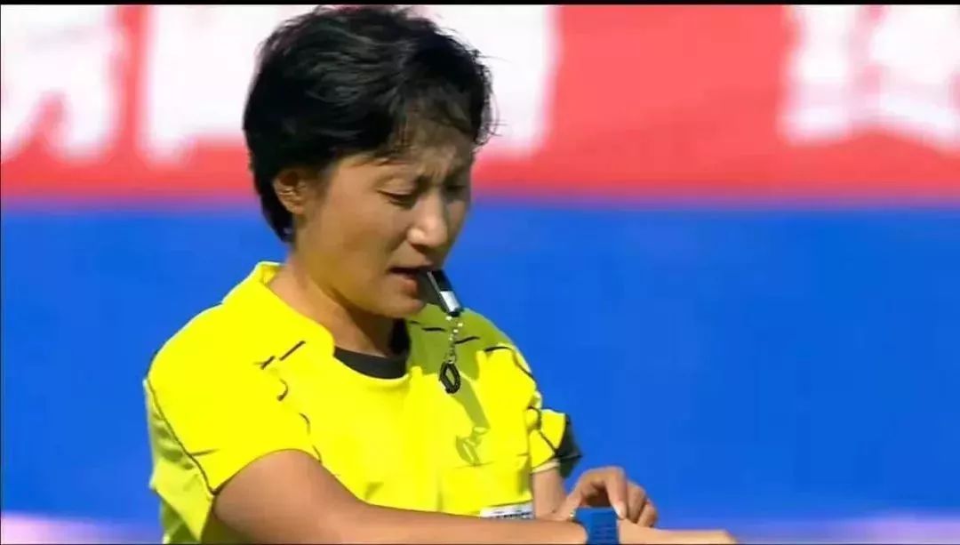 中国女足秦亮简历,足球裁判秦亮敦煌