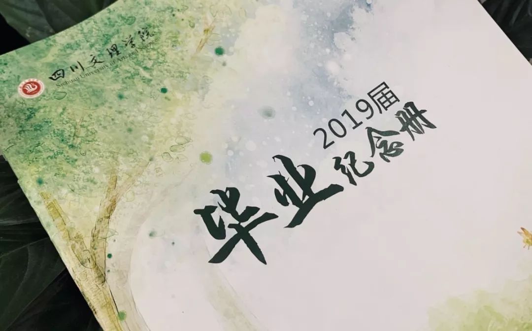 贵州一高校为毕业生定制纪念戒指,最硬核毕业送什么戒指