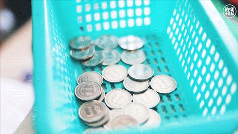 竹架子火锅，有5层高，一筐一筐吃