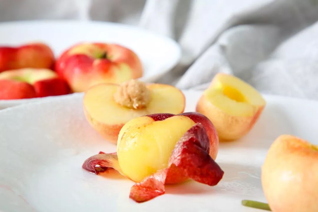 18°甜的人间“仙桃！轻轻一咬，汁水肆意流淌，一口气能吃10个！｜吃货精选