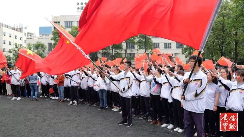 万名学子大合唱,千名师生高歌