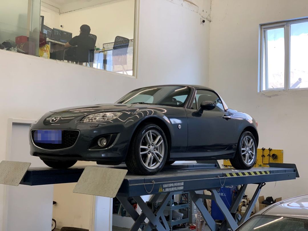 这台进口敞篷小跑车，两个滤芯竟然只要42块钱？