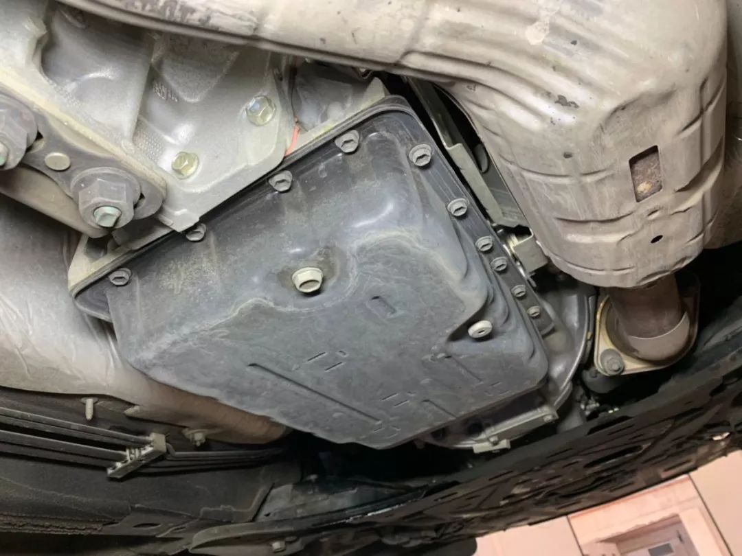 这台进口敞篷小跑车，两个滤芯竟然只要42块钱？