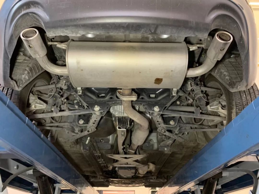 这台进口敞篷小跑车，两个滤芯竟然只要42块钱？