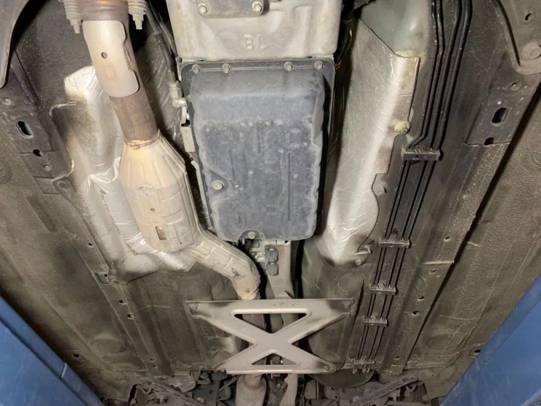 这台进口敞篷小跑车，两个滤芯竟然只要42块钱？