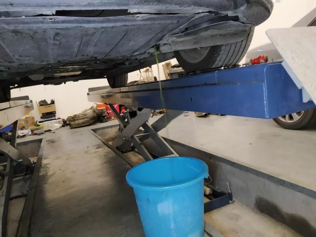 这台进口敞篷小跑车，两个滤芯竟然只要42块钱？