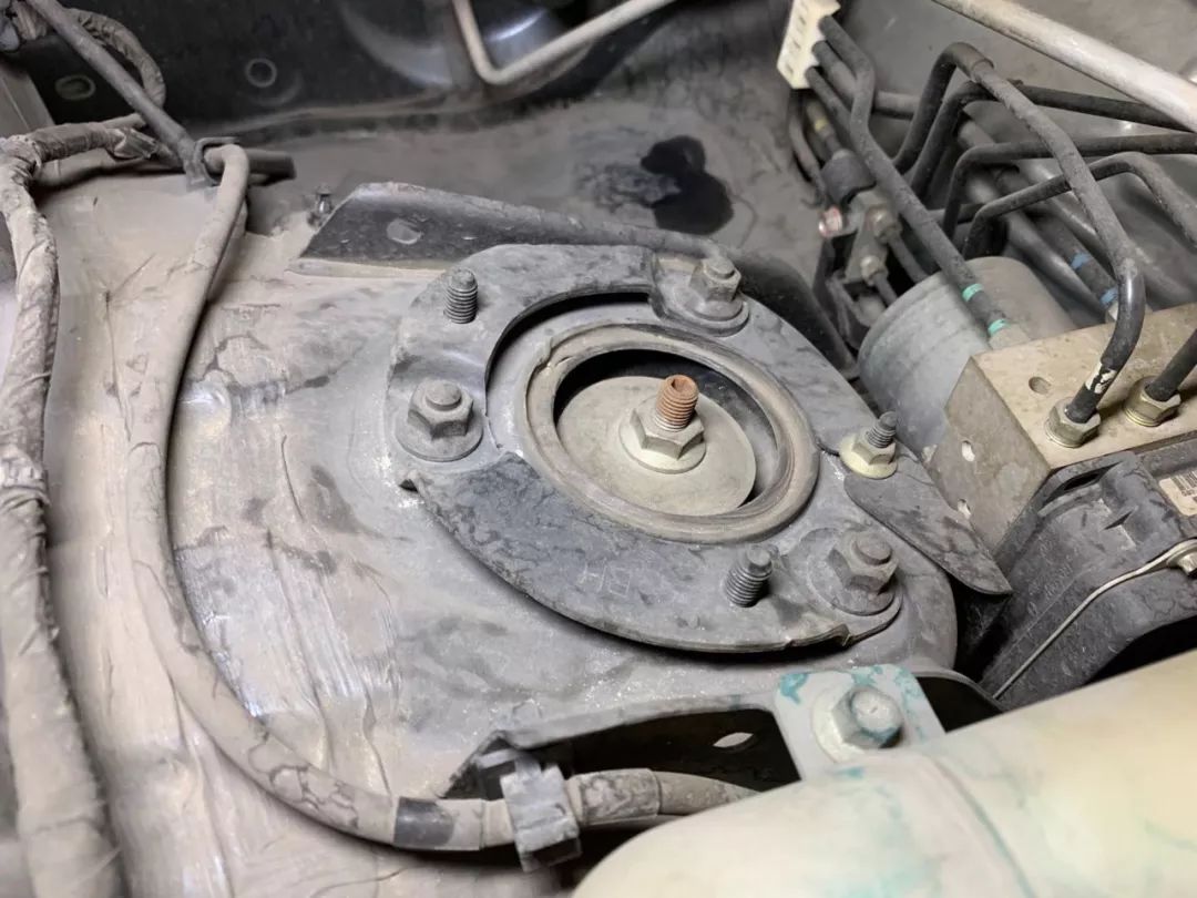 这台进口敞篷小跑车，两个滤芯竟然只要42块钱？