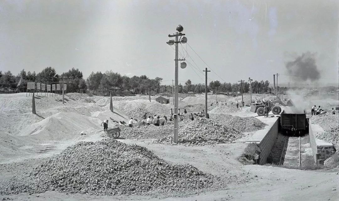 曾经辉煌的工厂现在还有吗,探秘曾经辉煌的工厂