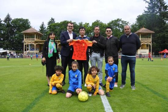 即将掌舵中国足球，足协“专职主席”陈戌源有何不同？