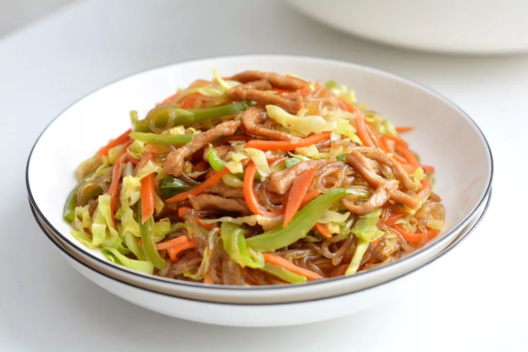 这些圆白菜的家常做法也太简单了！快速炒一炒，好吃又下饭