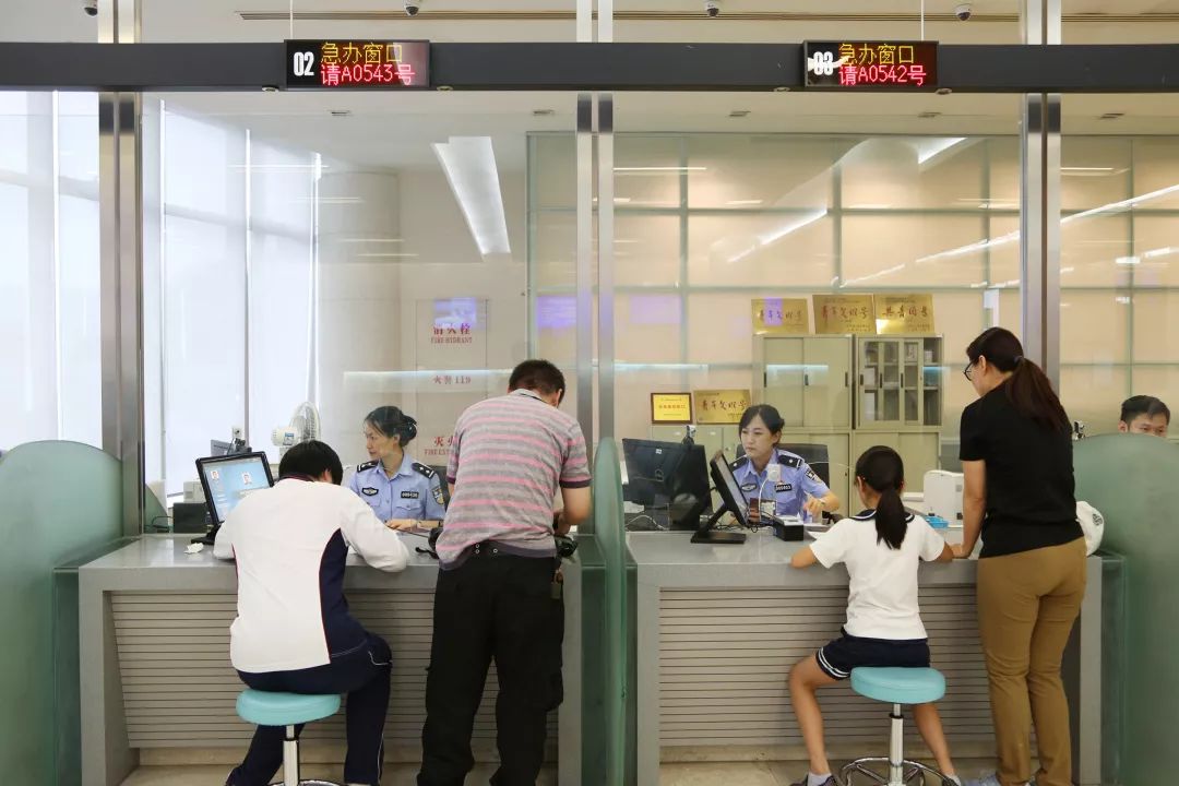 办理出入境证明需要什么手续,办理出入境证件需要什么流程