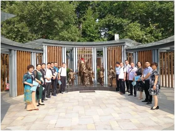 访名校简报,访名校浸润式培训