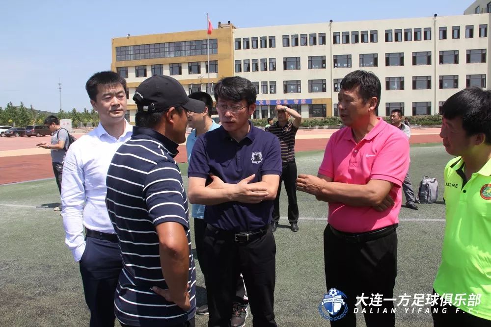 「蓝·青训」专家团完成10所基地校考察城市足球底蕴助力发展