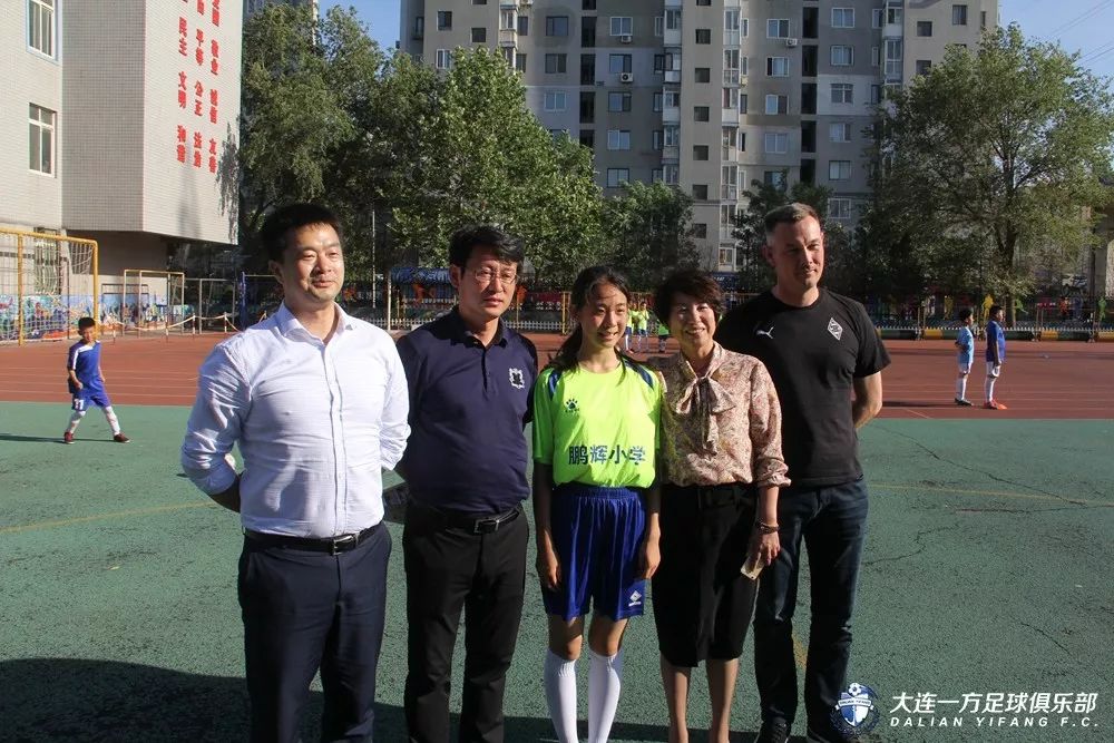 「蓝·青训」专家团完成10所基地校考察城市足球底蕴助力发展