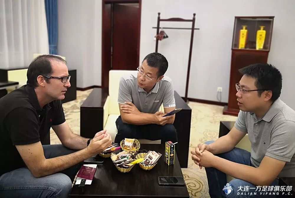 「蓝·青训」专家团完成10所基地校考察城市足球底蕴助力发展