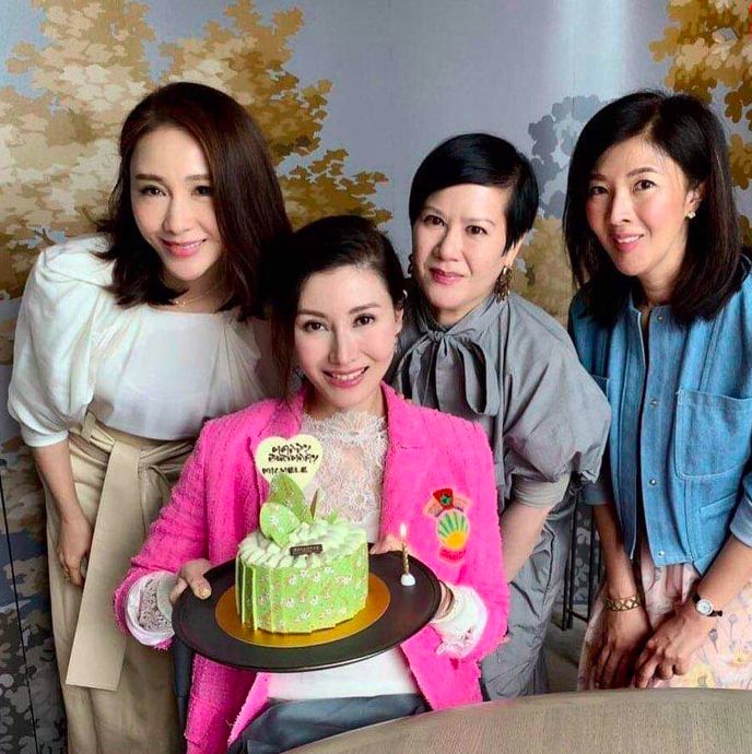 阔别演艺圈身价翻4倍，10亿俱乐部又添新成员？