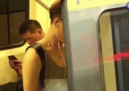 阔别演艺圈身价翻4倍，10亿俱乐部又添新成员？