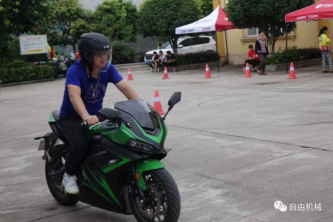 小小的山城，凭什么配得上“摩都”？记台荣探路者重庆试驾会丨业界