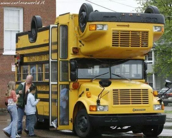 最奇怪搞笑的车,世界上又搞笑又可怕的汽车